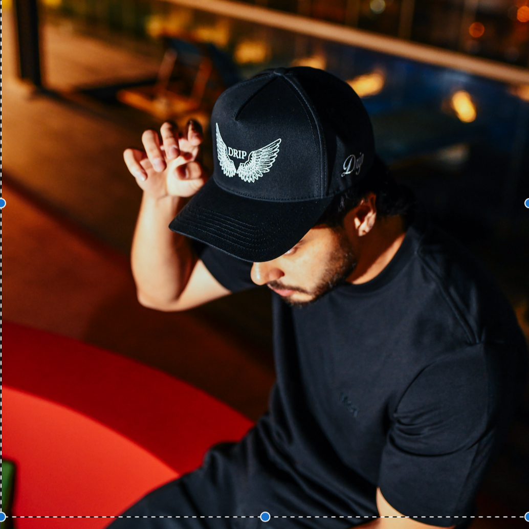 CAP BLACK DRIP AT WHITE