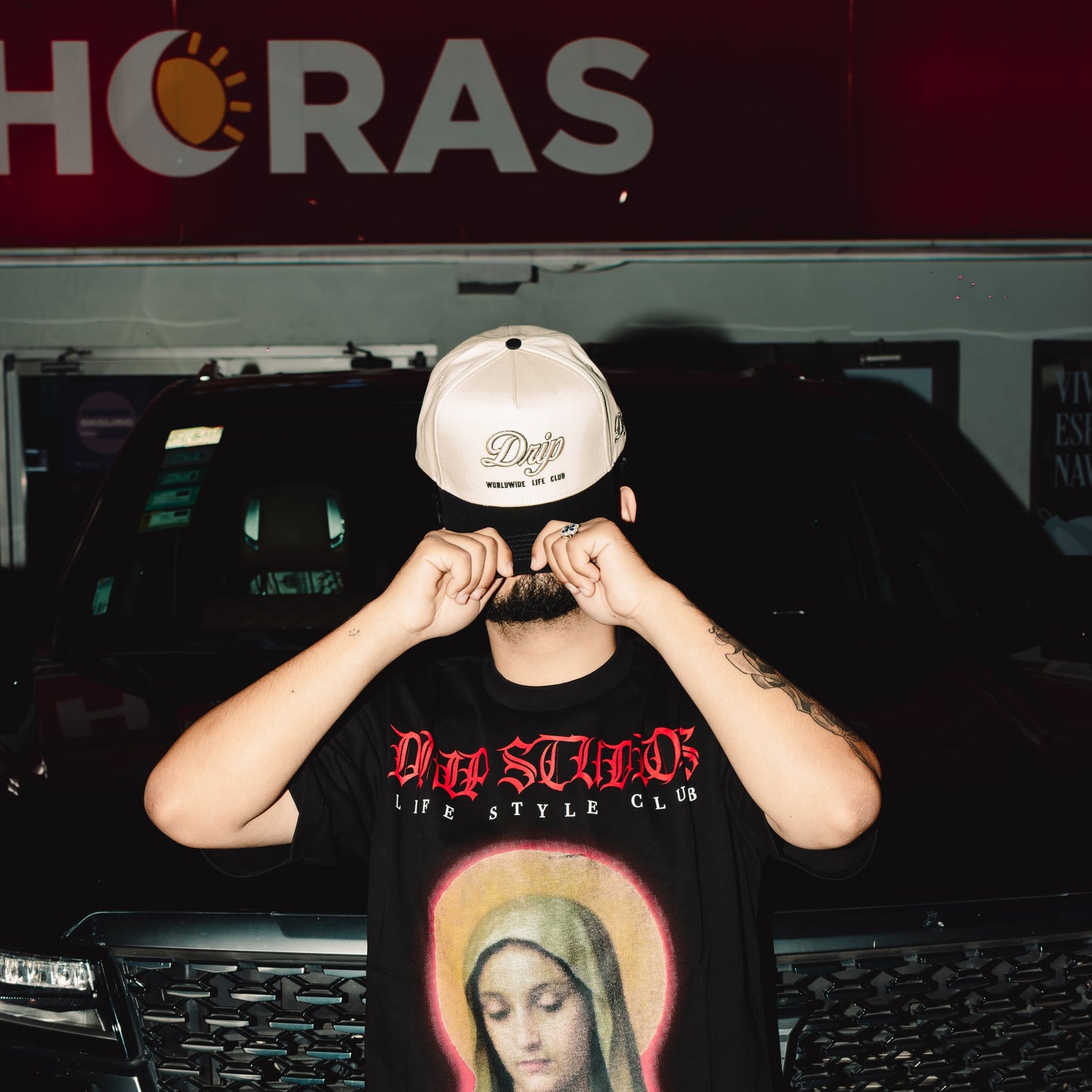 CAP DRIP WORDLWIDE CREAM AND BLACK