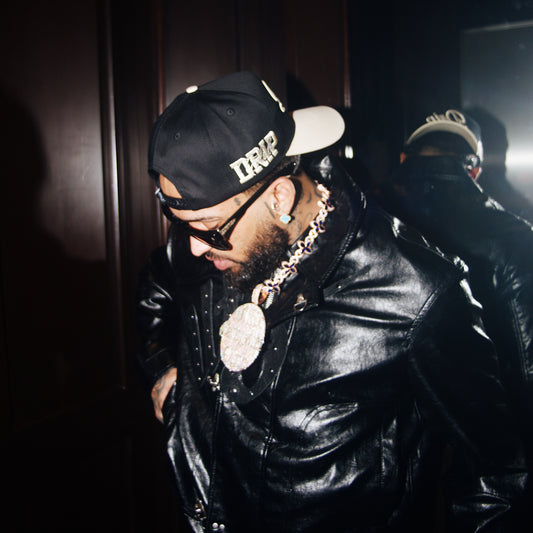 CAP DRIP BLACK AND WHITE