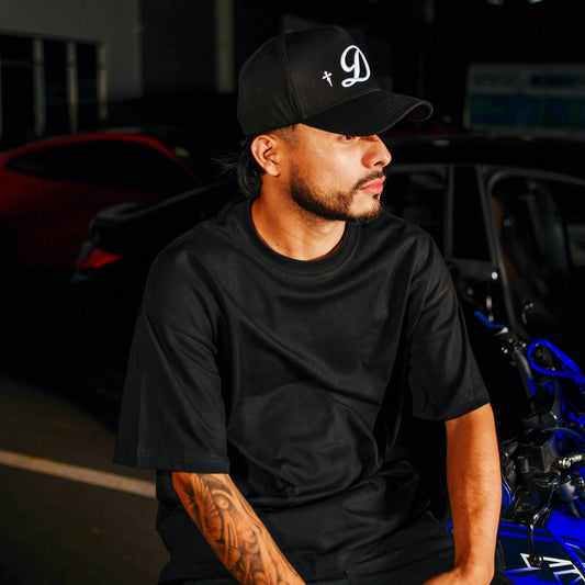 Cap Black D
