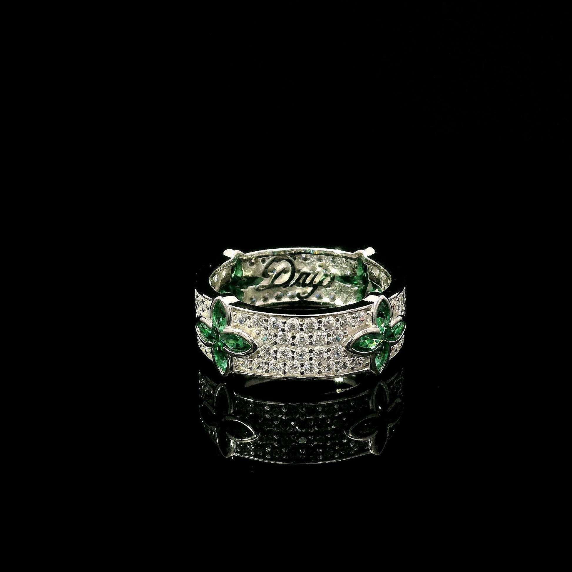 Anillo Cross Green Drip Ring frente - joyería streetwear Drip Club Costa Rica