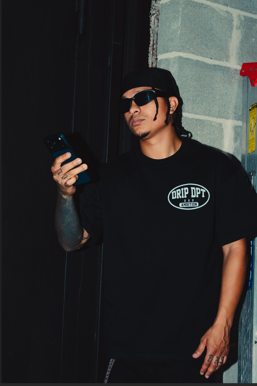 Camiseta Ambition negra Drip Club modelo - basics streetwear Costa Rica