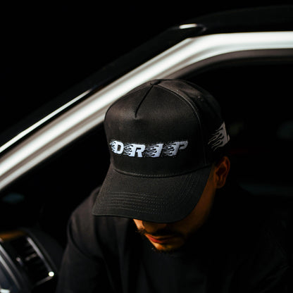 Gorra Cap Flame blanca detalle - snapback diseño llamas Drip Club Costa Rica