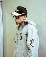 Gorra Black Visor Cream Drip detalle visera - snapback Drip Club Costa Rica