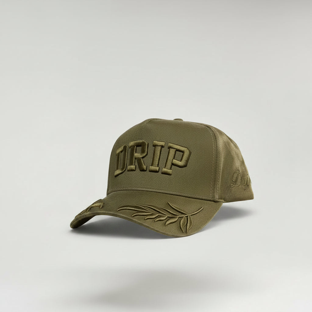 Gorra olive AT Olive frente - snapback verde militar Drip Club Costa Rica